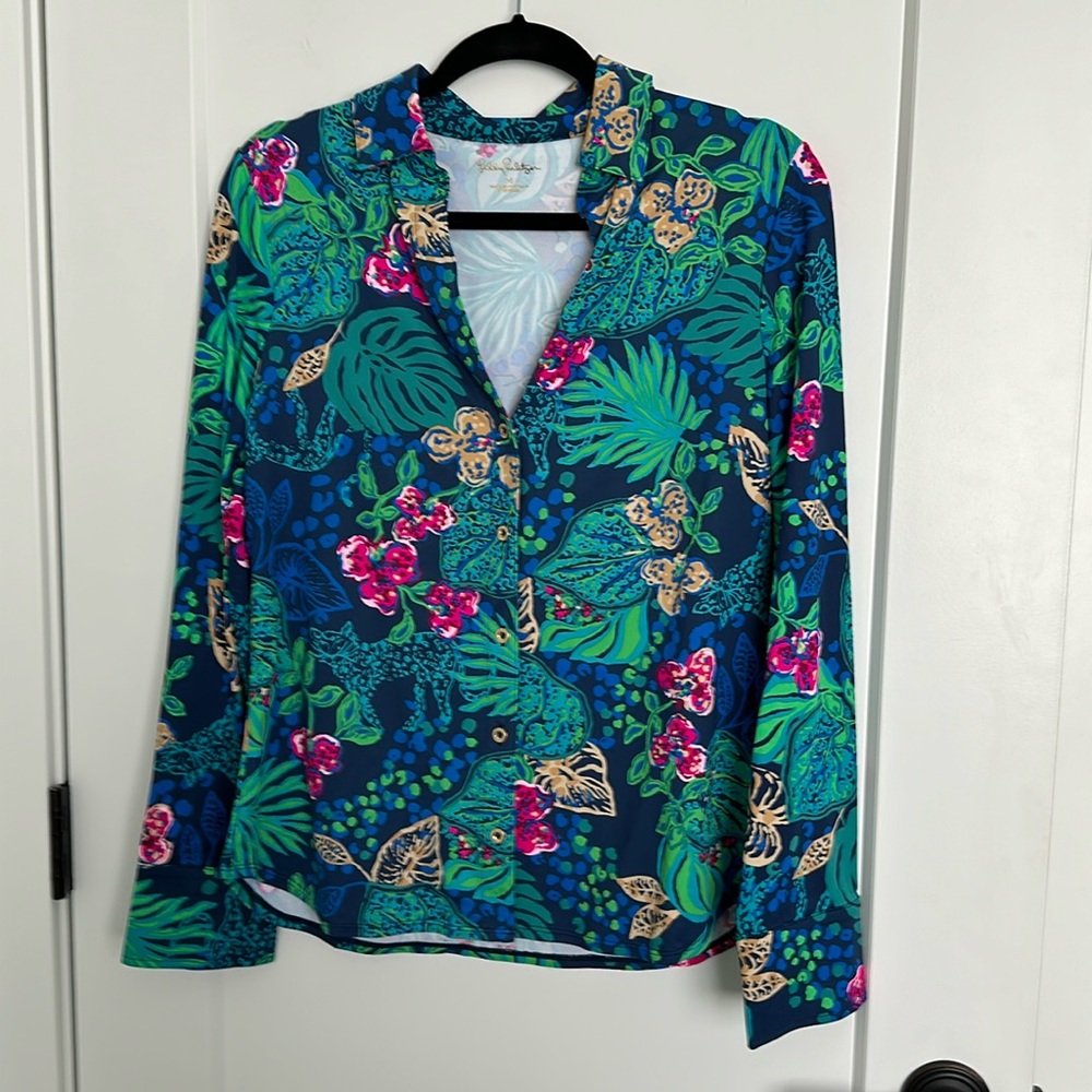 NWT Lilly Pulitzer- Marlena UPF 50+ Button Down Life of the Party MEDIUM Top